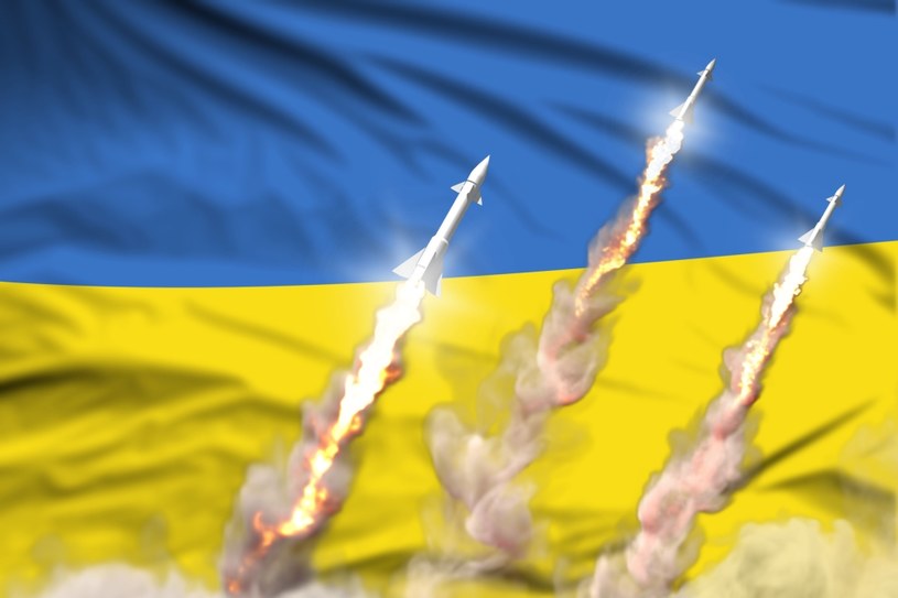 Esportowcy wspierają Ukrainę /123RF/PICSEL