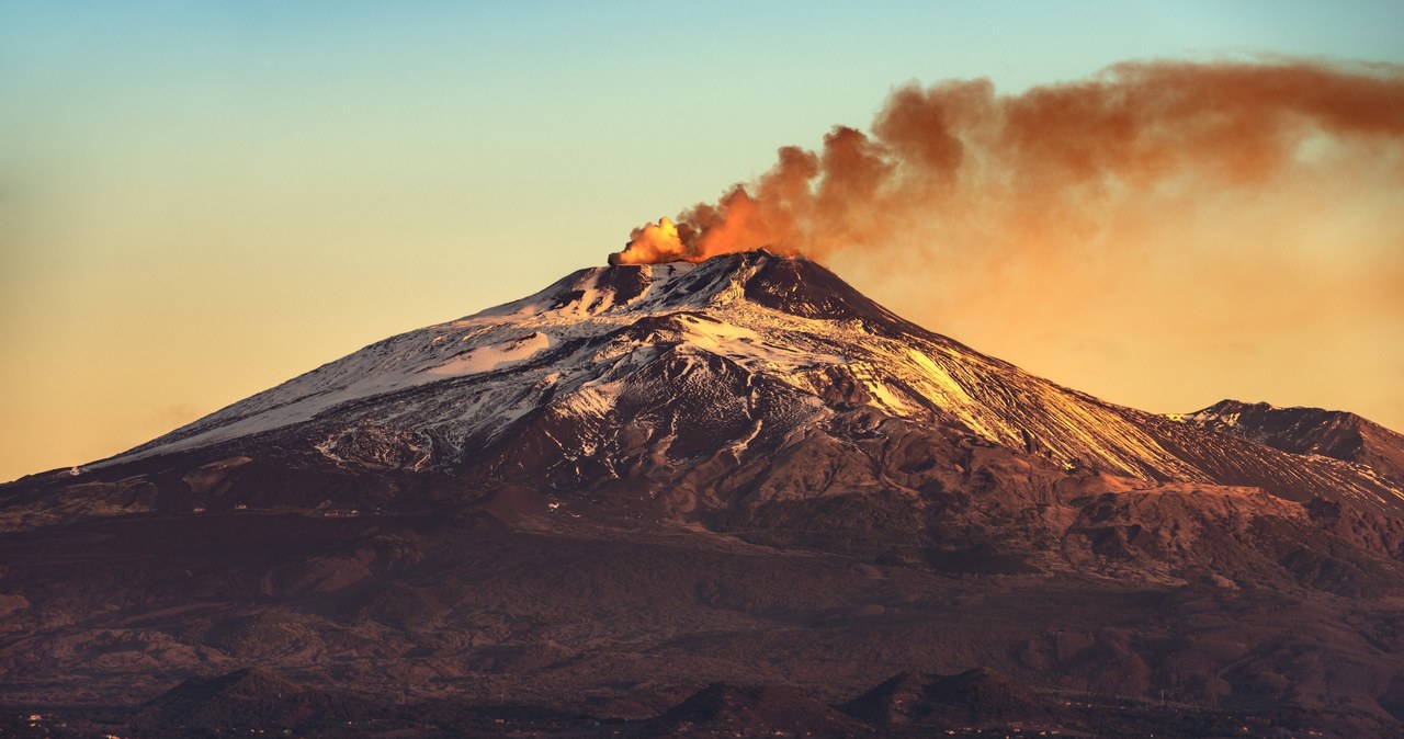 Etna jest najaktywniejszym europejskim wulkanem /123rf.com /123RF/PICSEL
