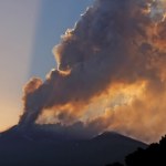 Etna znów się obudziła