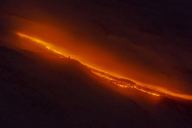 Etna znowu się przebudziła. Sycylijski wulkan należy do jednych z bardziej aktywnych /AA/ABACA/EAST NEWS /PAP/Abaca