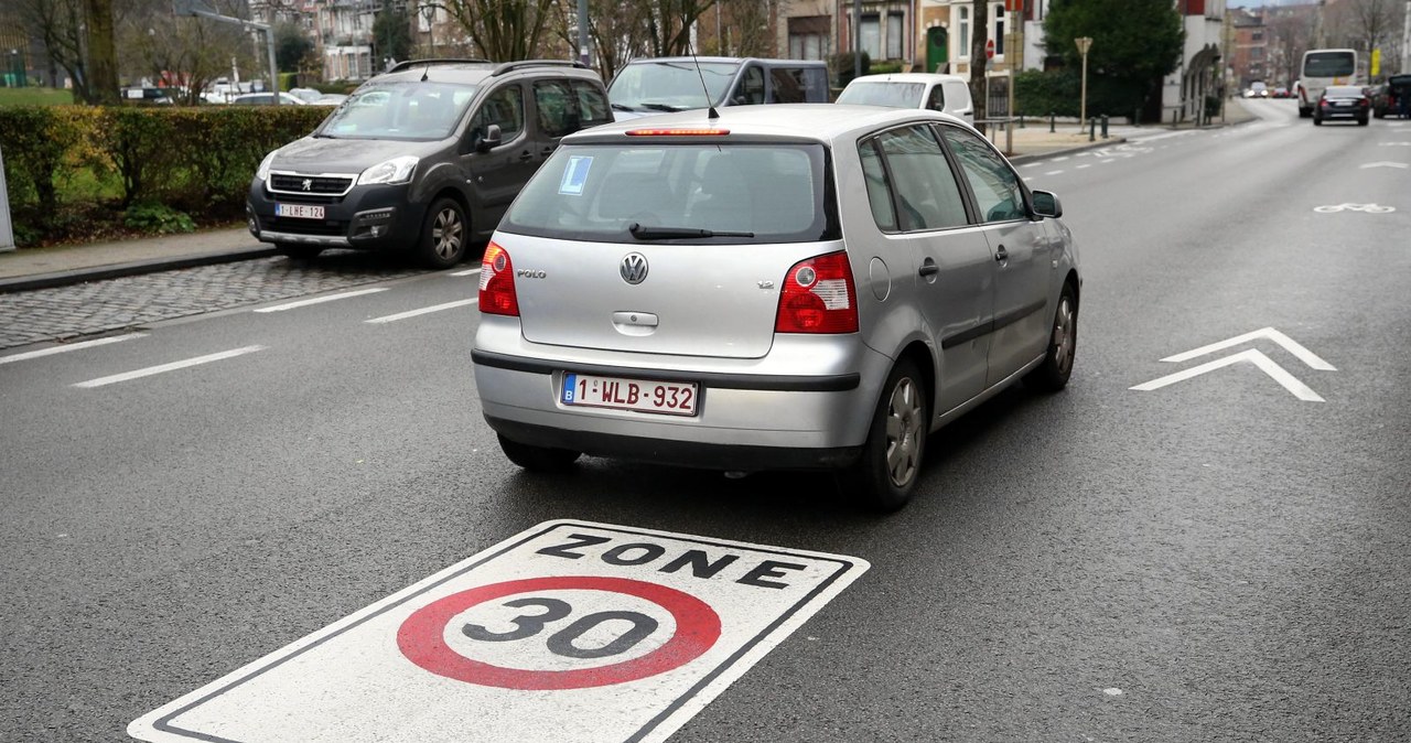 ETSC rekomenduje wprowadzenie ograniczenia do 30 km/h w obszarze zabudowanym w całej UE /Getty Images