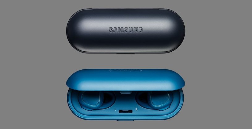 Etui Samsung Gear IconX, a zarazem ładowarka /materiały prasowe