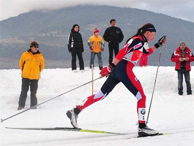 Euforia narciarska może mieć tylko jedno wytłumaczenie: narty stały się sexy! /AFP
