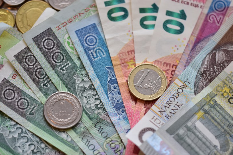 Euro kosztuje obecnie ok. 4,30 zł /123RF/PICSEL