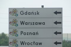 Euro-tablice przy polskich drogach