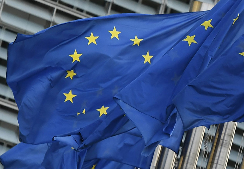 Eurobarometr: Wśród Europejczyków rośnie zaufanie do UE /EMMANUEL DUNAND /AFP