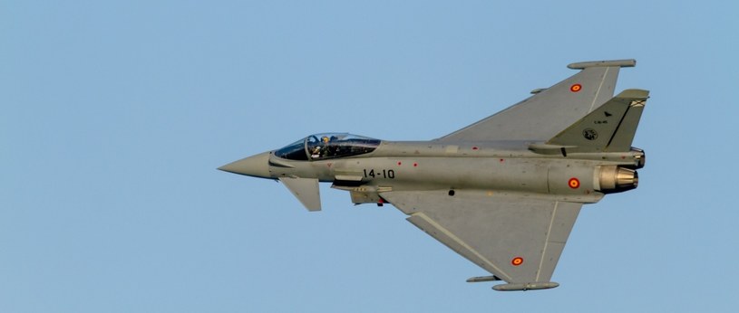 Eurofighter Typhoon to jeden z najpowszechniejszych myśliwców państw NATO. Jeżeli Chińczycy poznają dokładnie jego technologię, mogą uzyskać dużą przewagę nad Zaachodem /123RF/PICSEL