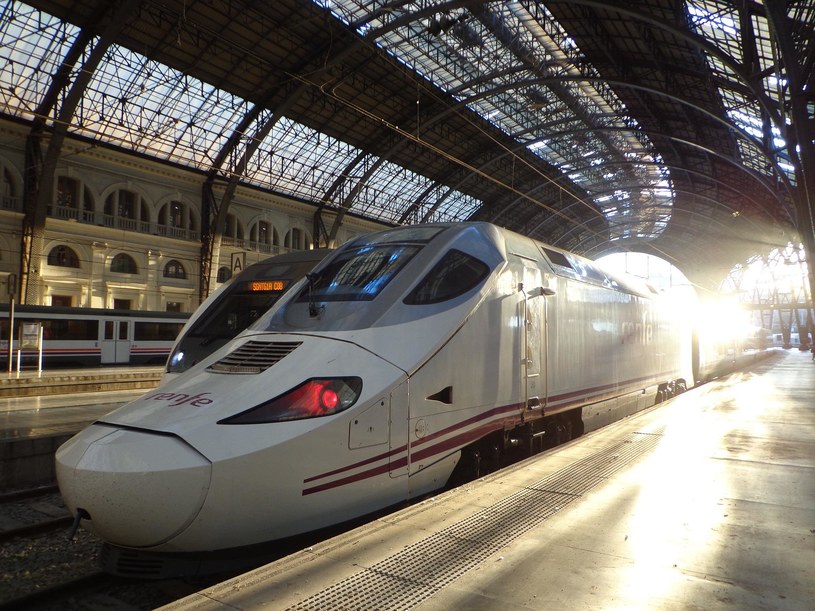 Europa chce szybkiego rozwoju szybkich kolejowych połączeń międzynarodowych /Pixabay.com