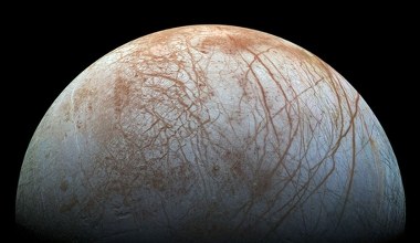 Europa. Jedno z najbardziej niezwykłych miejsc w Układzie Słonecznym