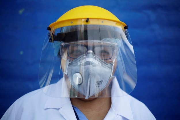 Europa znosi ograniczenia związane z pandemią koronawirusa /RODRIGO SURA /PAP/EPA