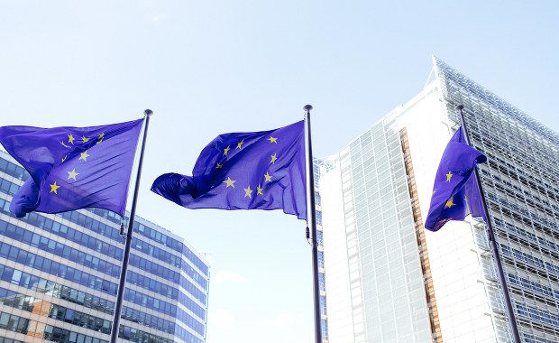 Europarlament wzywa polskie władze do przeprowadzenia śledztwa ws. Pegasusa