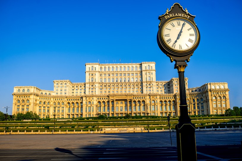 Europę najszybciej dogania Rumunia. Na zdjęciu Pałac Parlamentu w Bukareszcie /123RF/PICSEL