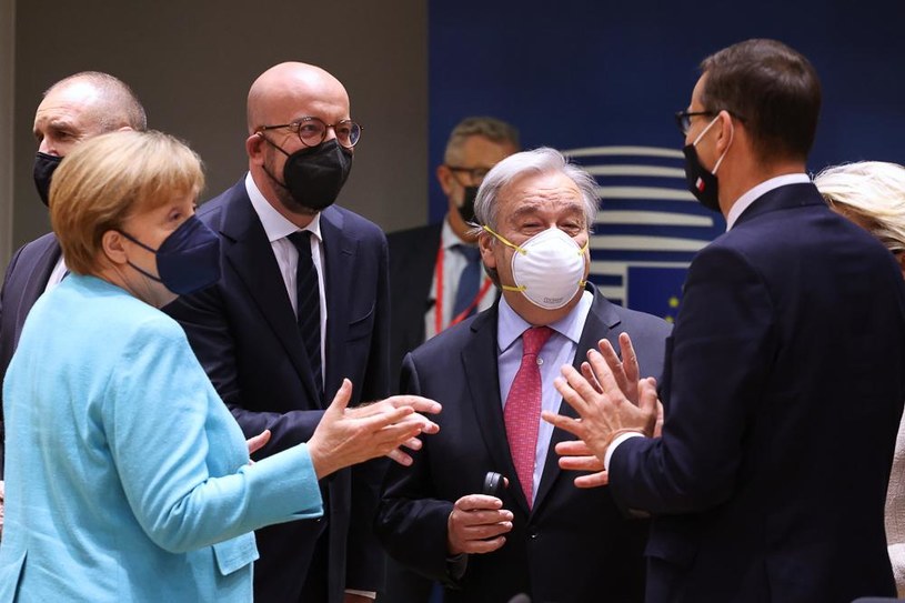 Europejscy przywódcy rozmawiają na szczycie UE m.in. o cyberatakach /KPRM /materiały prasowe