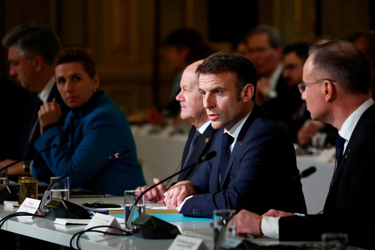 Europejscy przywódcy w Paryżu. Macron o "twardych decyzjach"