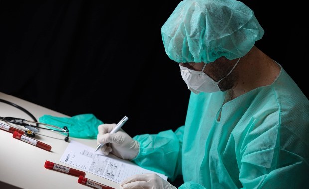 Europejska Agencja Leków o koronawirusie: Nie ma dowodów na to, że ibuprofen pogarsza stan chorych