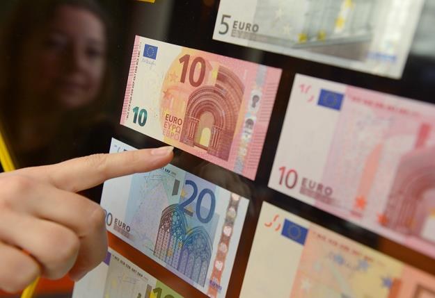 Europejski Bank Centralny zaprezentował nowy banknot o nominale 10 euro /PAP/EPA