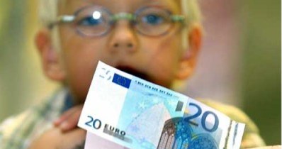 Europejskie banki zaszkodziły wspólnej walucie /AFP