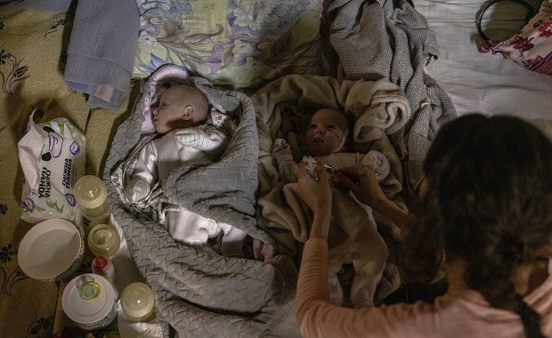 "Europo, kiedy śpisz, mali Ukraińcy stają się żywymi tarczami dla UE"