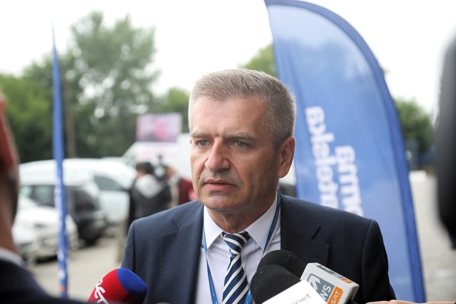 Europoseł Bartosz Arłukowicz przed posiedzeniem Rady Krajowej Platformy Obywatelskiej /Wojciech Olkusnik  /PAP