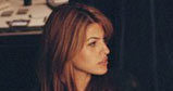 Eva Mendes w filmie "Mroczna dzielnica" /