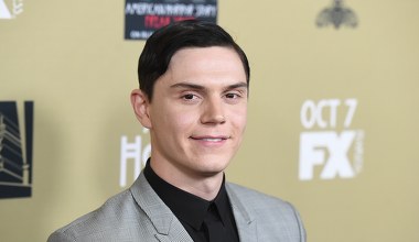 Evan Peters: Gwiazda "Dahmera" zasłynęła z ról szaleńców