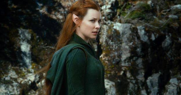 Evangeline Lilly w scenie z filmu "Hobbit: Pustkowie Smauga". /materiały dystrybutora