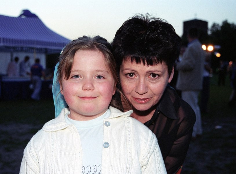 Ewa Bem z córką Gabrielą, 2002 r. /Tricolors /East News