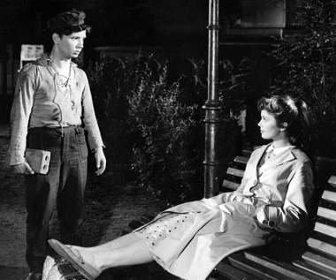 "Ewa chce spać": Barbara Kwiatkowska w kultowej komedii Tadeusza Chmielewskiego