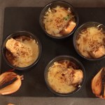 „Ewa gotuje”: Zupa z pieczonej cebuli