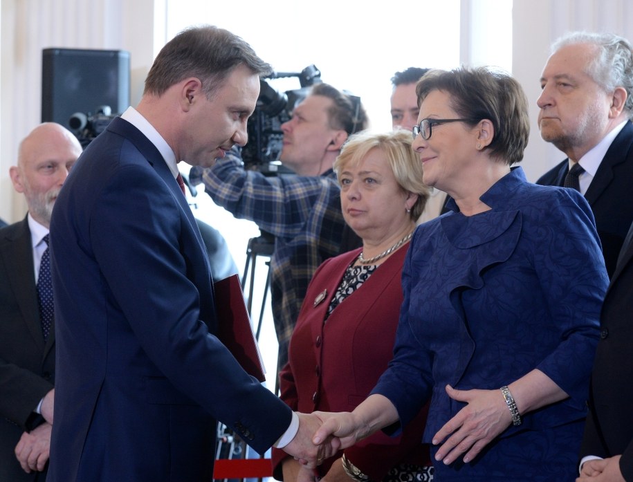 Ewa Kopacz i Andrzej Duda /Jacek Turczyk /PAP