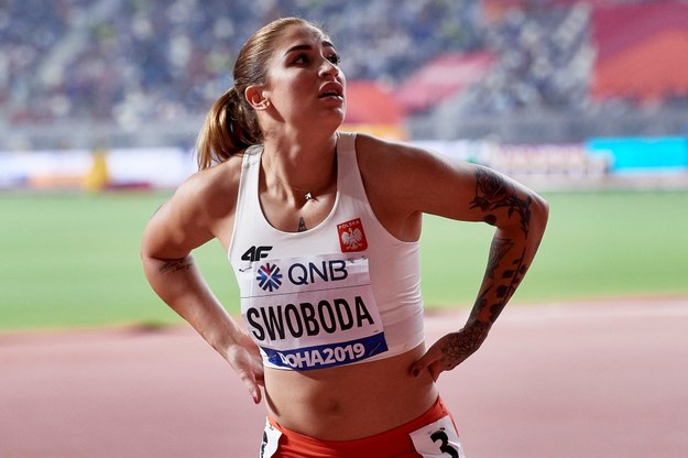Ewa Swoboda po półfinałowym biegu na 100 m podczas lekkoatletycznych MŚ w Dausze / 	Adam Warżawa    /PAP