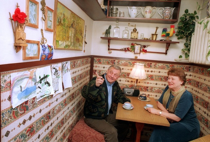 Ewa Wawrzoń i Janusz Bukowski, 2001 rok /Michał Kułakowski /Reporter