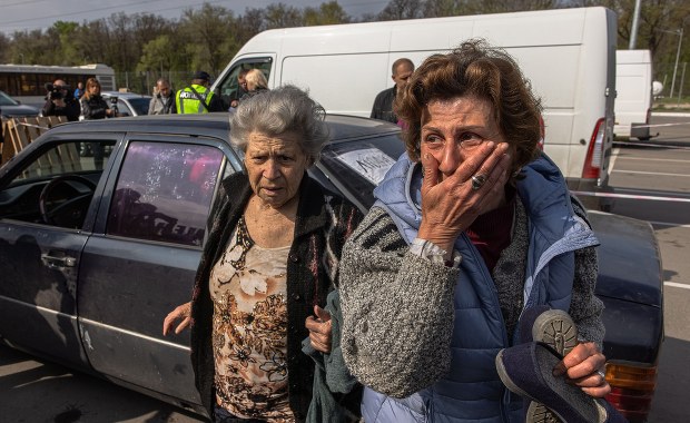 Ewakuacja cywilów z Azowstalu. Co wiemy na ten moment?