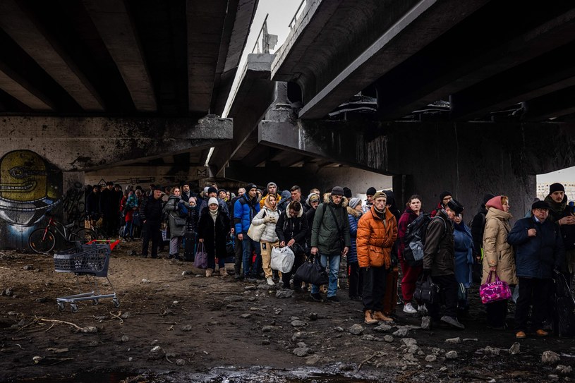 Ewakuacja cywilów z terenów okupowanych przez Rosjan /DIMITAR DILKOFF/AFP /East News