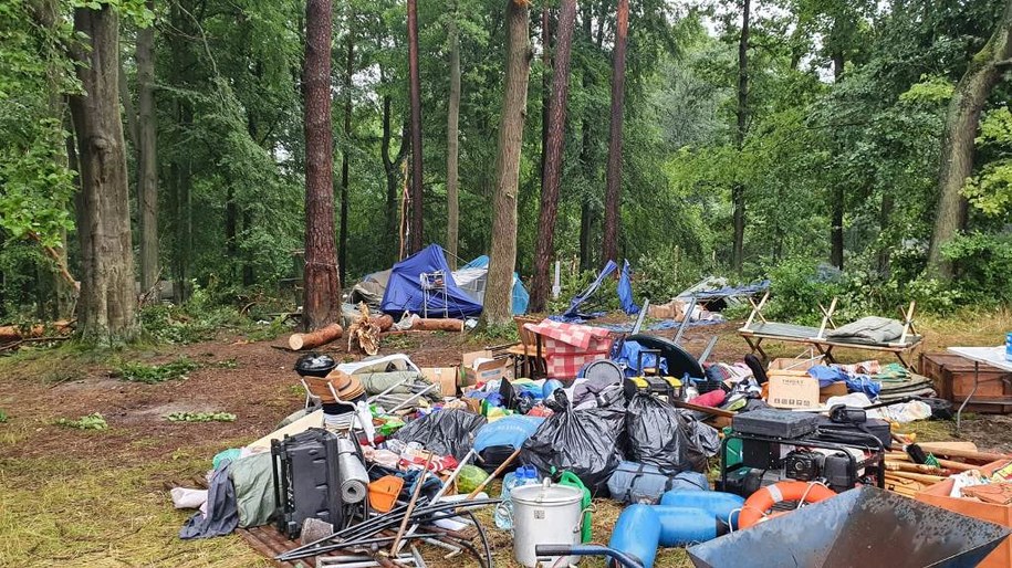 Ewakuacja obozu w miejscowości Wenecja /KPSP Ostróda /Państwowa Straż Pożarna