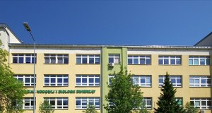 Ewakuacja Politechniki Bydgoskiej. Podejrzenie wycieku niebezpiecznej substancji