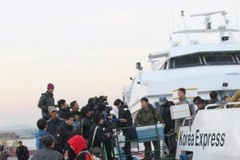 Ewakuacja setek Koreańczyków z wyspy Yeonpyeong
