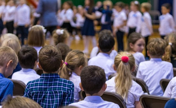 Ewakuacja szkoły podstawowej w Opolu. Rozpylono drażniący gaz