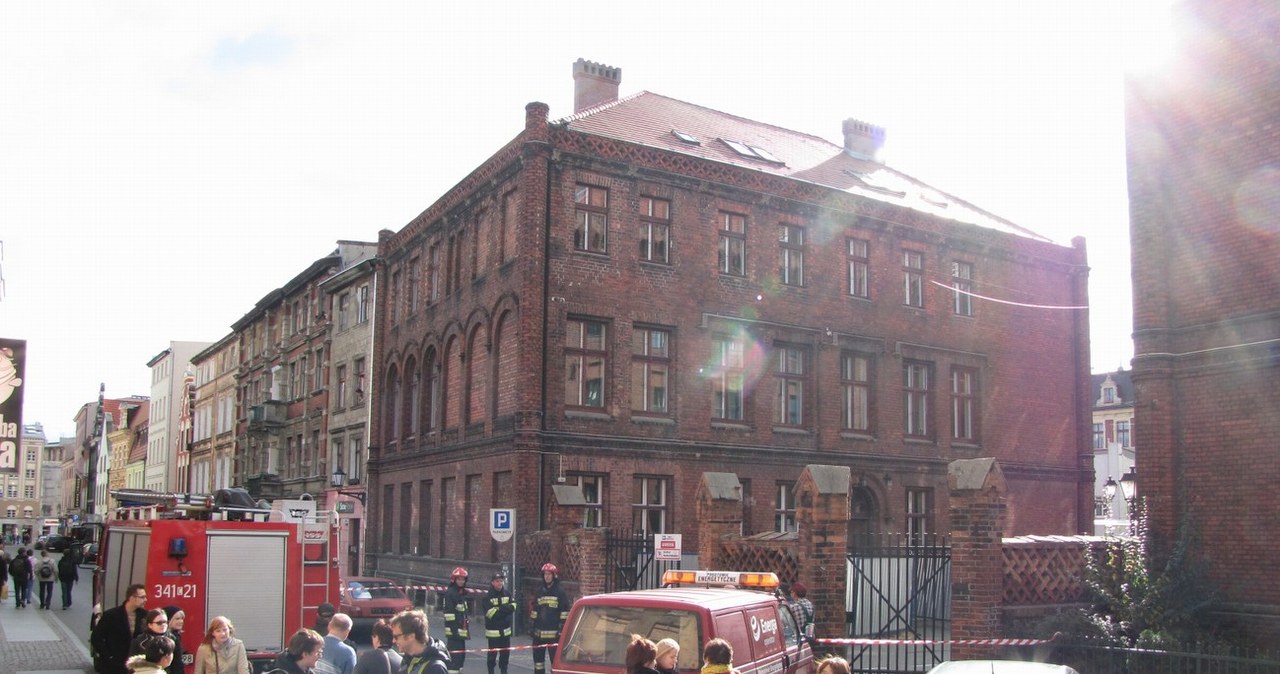 Ewakuacja toruńskiego liceum 