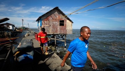 Ewakuacja tysięcy mieszkańców Filipin. Nadciąga tajfun