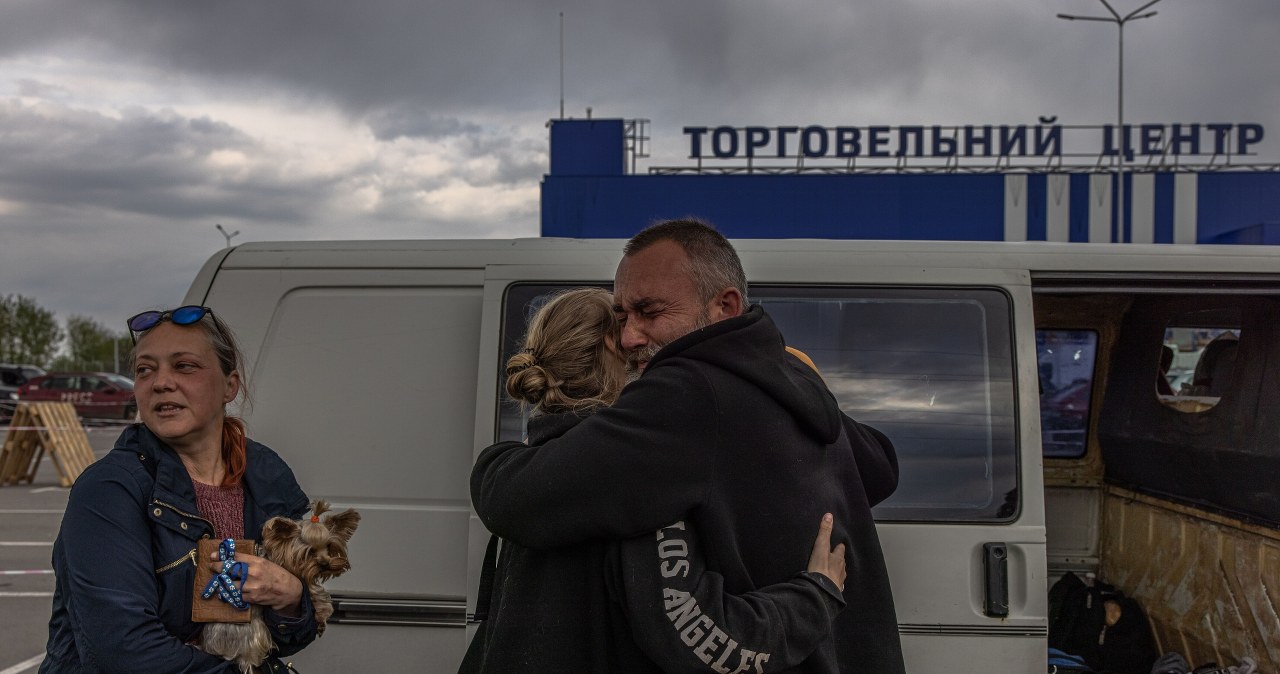 Ewakuacje z Mariupola. Na tereny kontrolowane przez Ukrainę dotarły tylko 3 z 14 autobusów