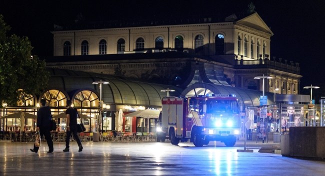 Ewakuowane centrum Hanoweru. /Tobias Kleinschmidt /PAP/EPA