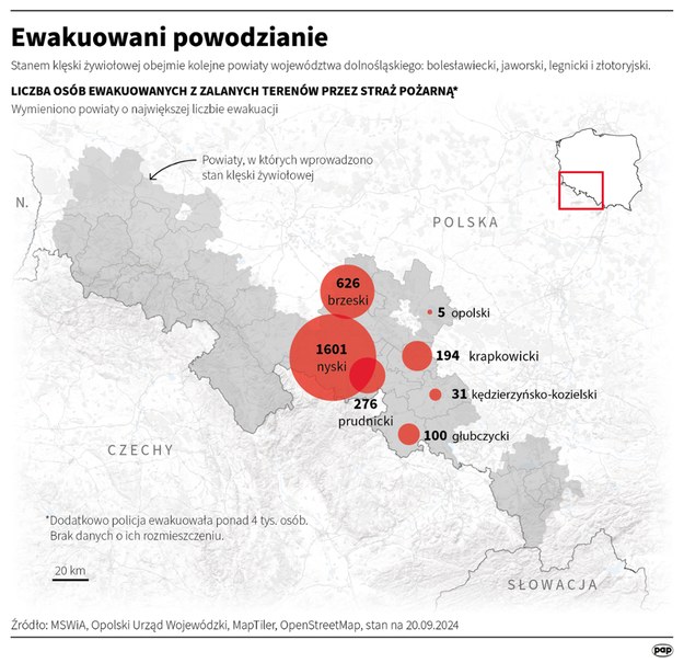 Ewakuowani. Dane Ministerstwa Spraw Wewnętrznych i Administracji /	Maciej Zieliński /PAP