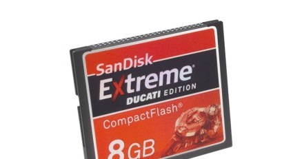 Extreme Ducati CF 8GB /Artykuł sponsorowany