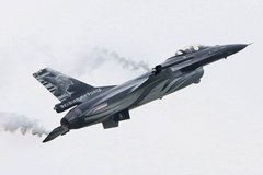 F-16. Tak prezentuje się na niebie
