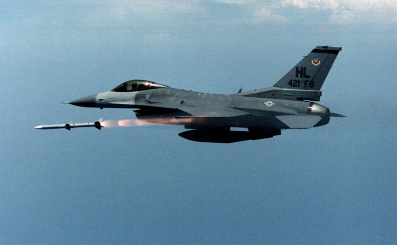 F-16 w tym roku kończy 40 lat. Wyjątkowość tej konstrukcji pozwala na niezliczenie wiele modyfikacji /Getty Images/Flash Press Media