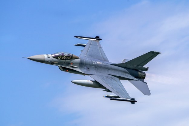F-16 (zdjęcie ilustracyjne) /Shutterstock