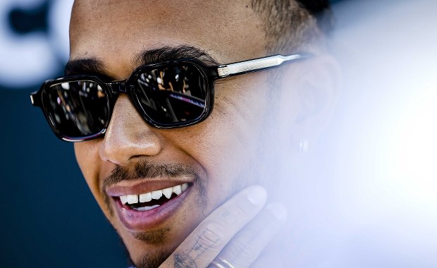 F1: Alonso przeprosił Hamiltona za to, że nazwał go idiotą