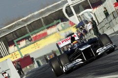 F1: Kobayashi najszybszy na testach w Barcelonie