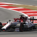 F1. Lewis Hamilton z pole position przed GP Hiszpanii